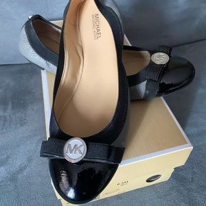 Michael Kors Dixie Ballet Leather Flats